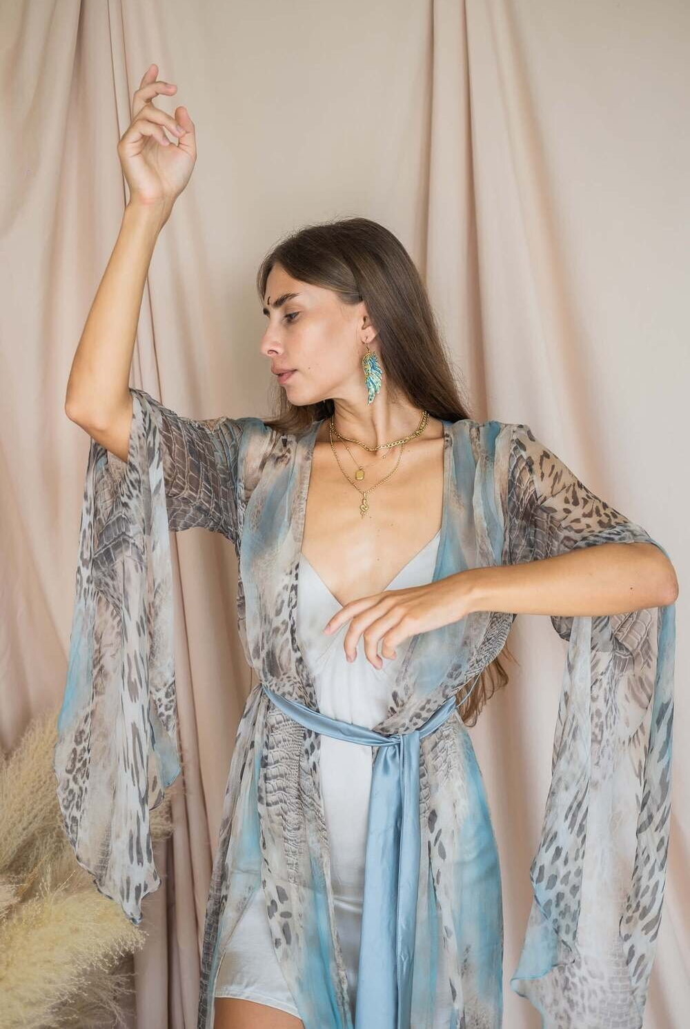 Eva Silk Kimono Leopard Sea Blue – Eva Moon