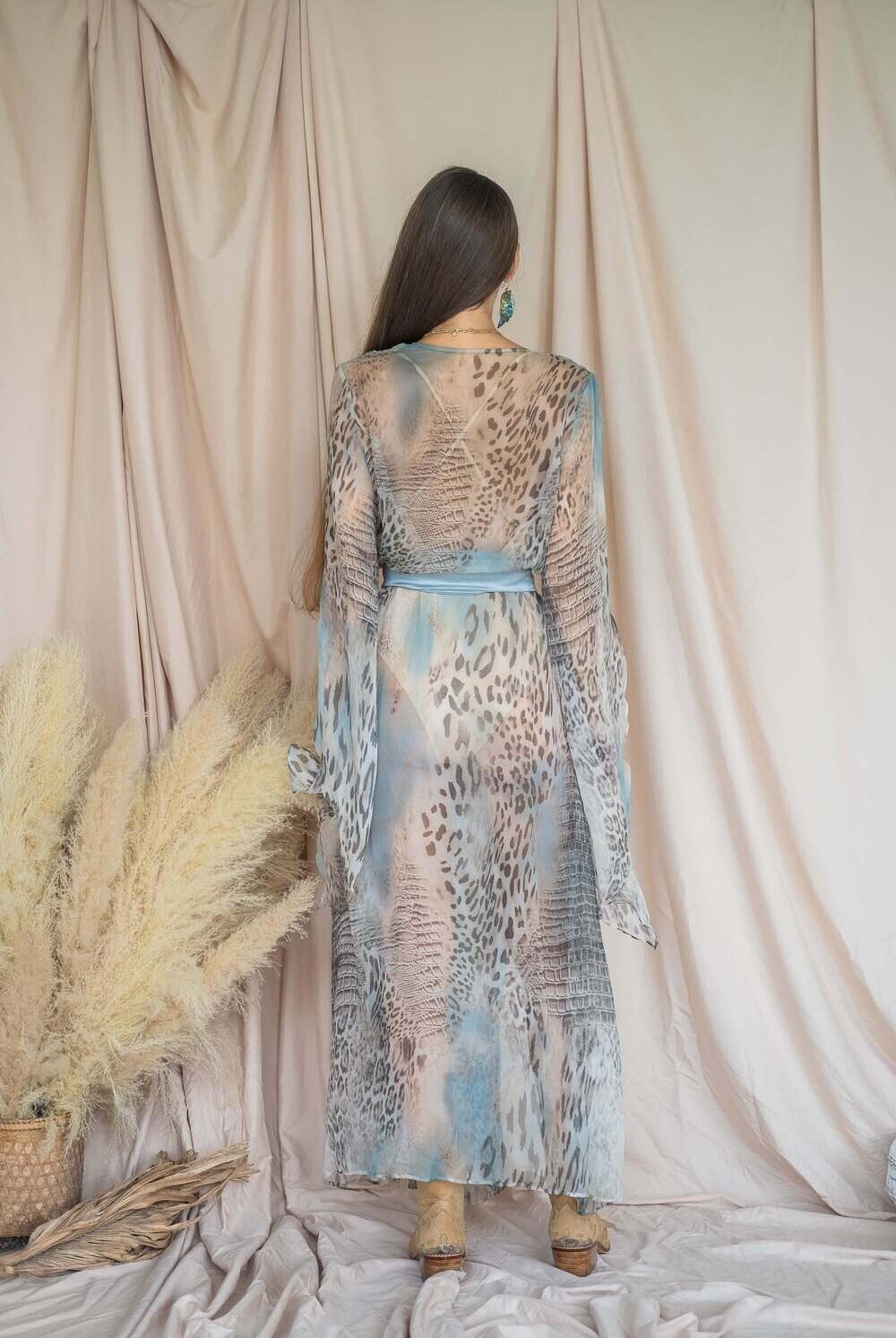 Eva Silk Kimono Leopard Sea Blue – Eva Moon