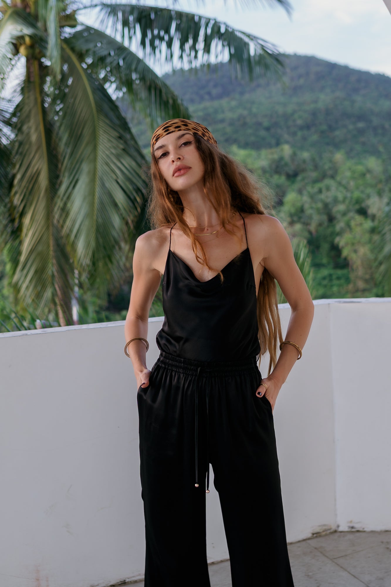 【新品】OMMO SATIN DRAPE TANK TOP OMMO SATIN DRAPE TANK TOP